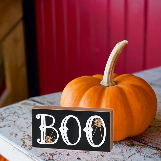 Boo Block Sign